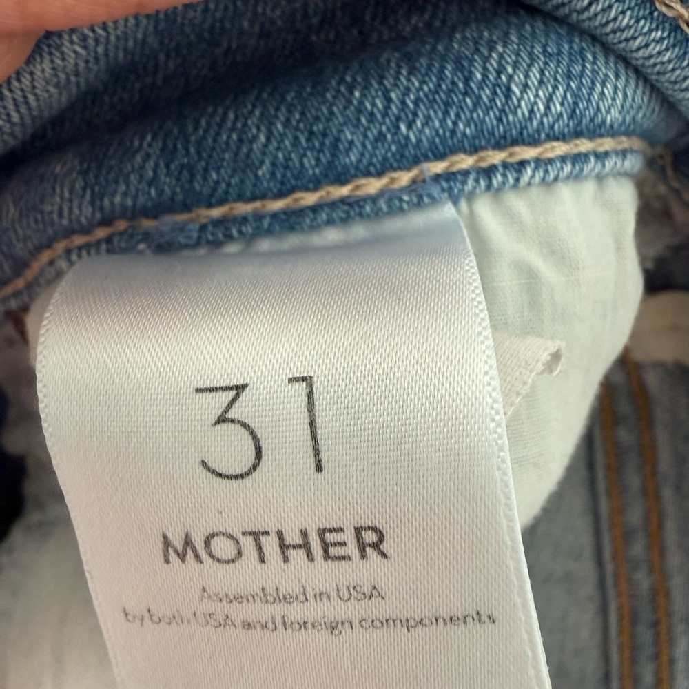 MOTHER Mid Rise Dazzler Flood Jeans - Picture 6 of 7